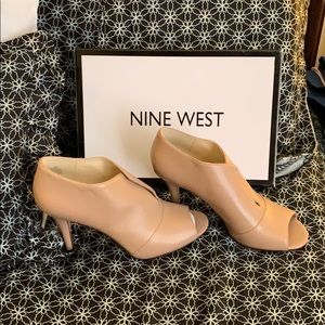 Nine Wear Artisaa heels
